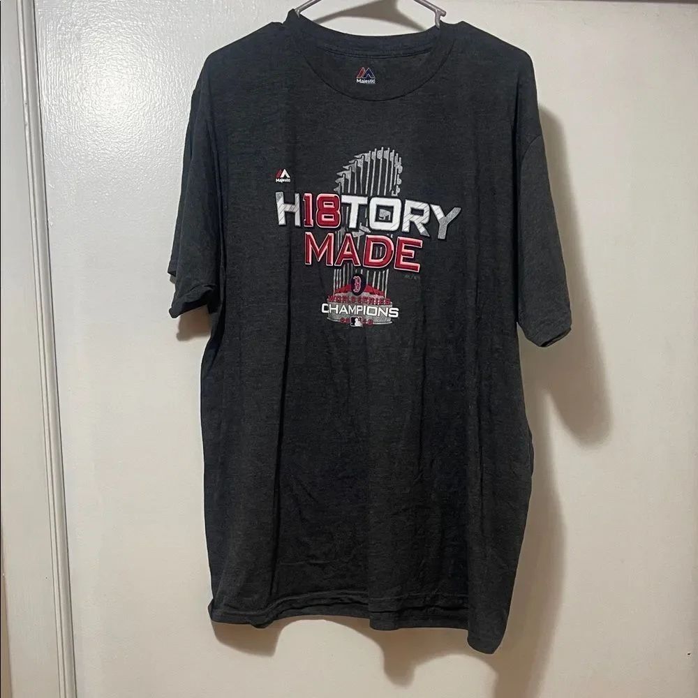 Majestic Boston, gray 'History Made' Short Sleeve Tee